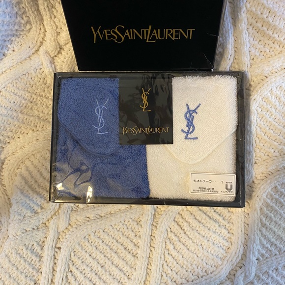 Authentic Ysl Face towels - Picture 2 of 4